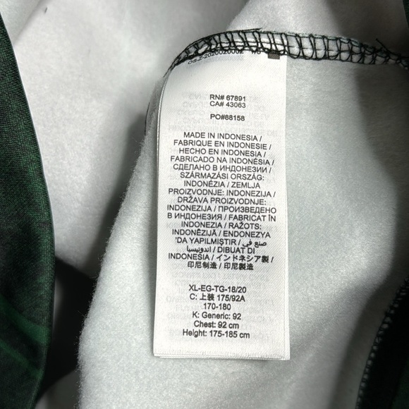 NBA Milwaukee Bucks Fear The Deer Hooded Sweatshirt Size XL Youth - Picture 9 of 10